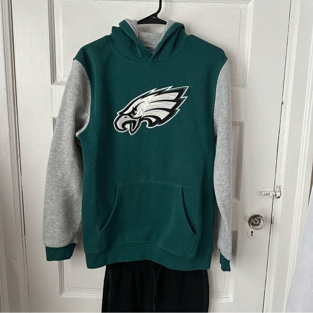 NFL Team Apparel Green Philadelphia Eagles Hoodie & Old Navy Black Jogger Pants - Picture 4 of 17